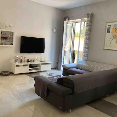 B&B Michela Napoli Bagian luar foto