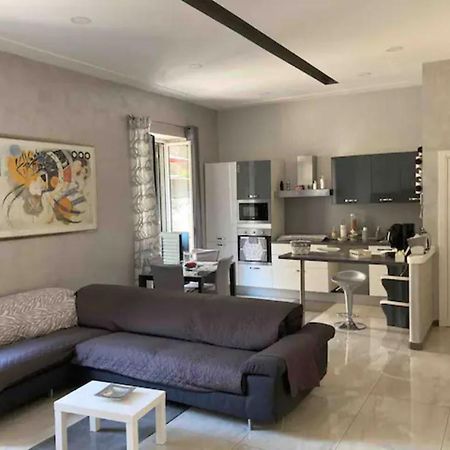 B&B Michela Napoli Bagian luar foto
