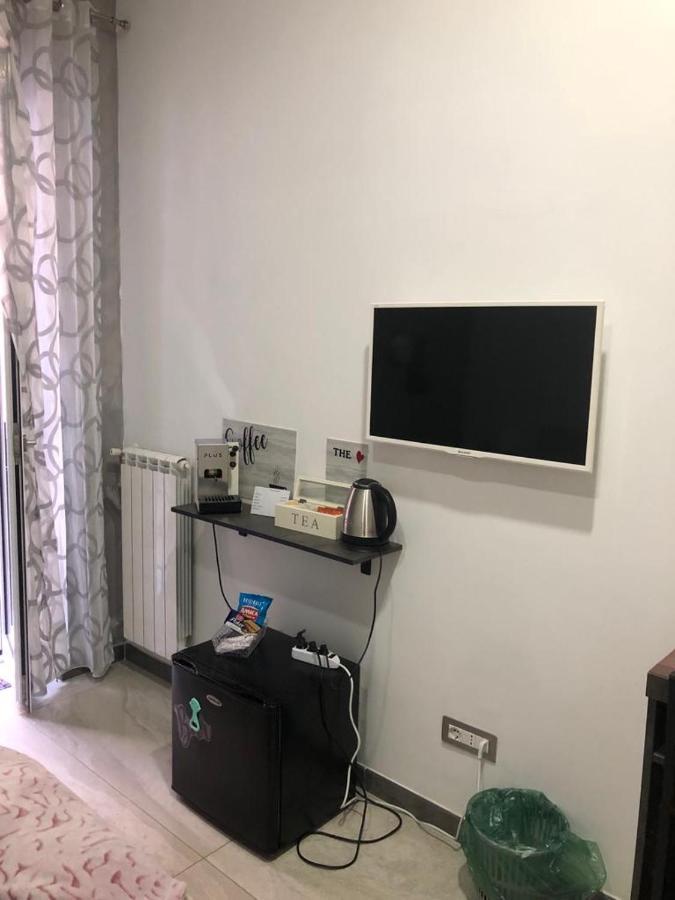 B&B Michela Napoli Bagian luar foto