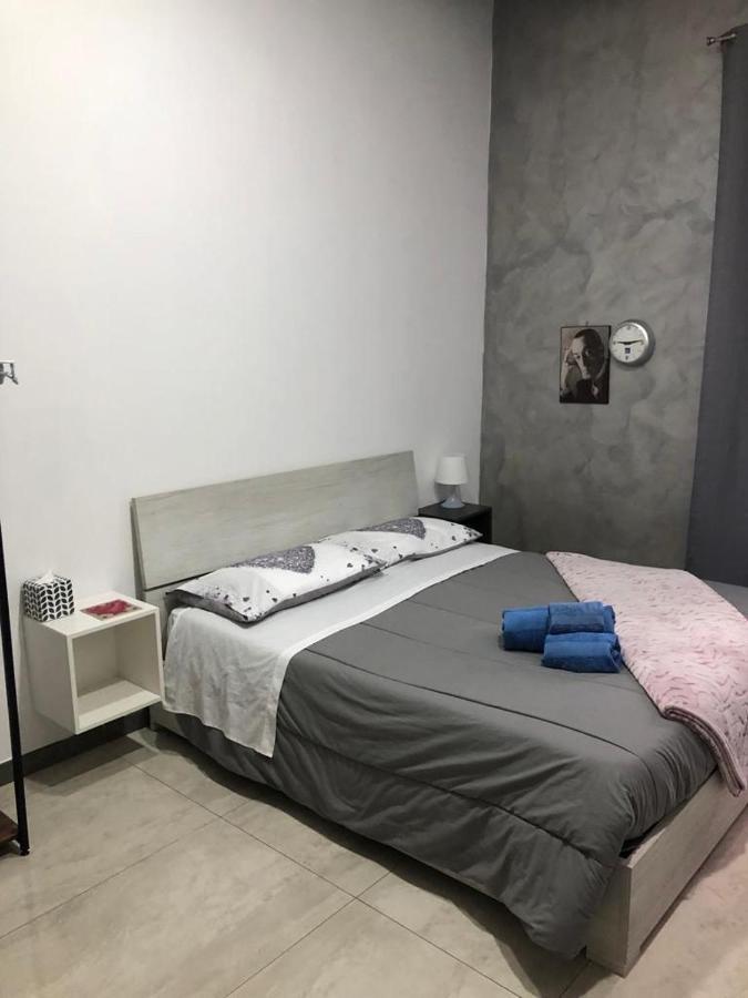 B&B Michela Napoli Bagian luar foto