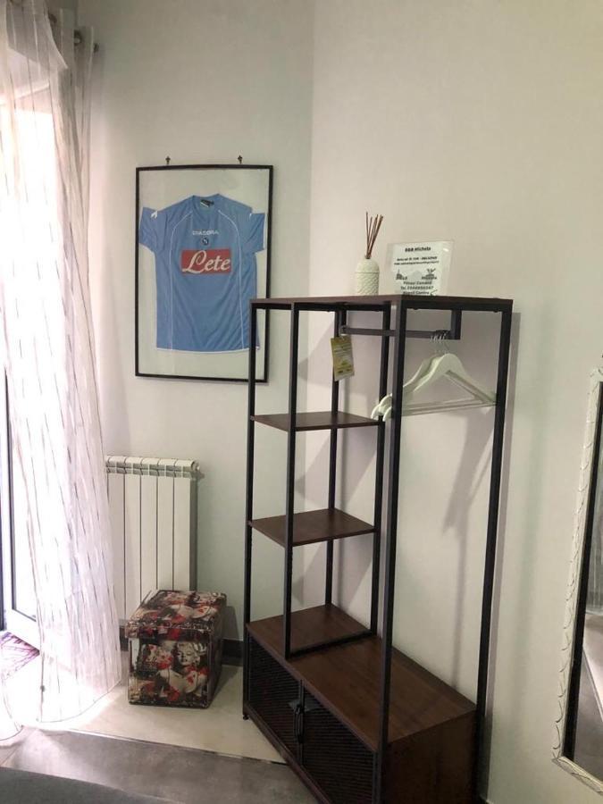 B&B Michela Napoli Bagian luar foto
